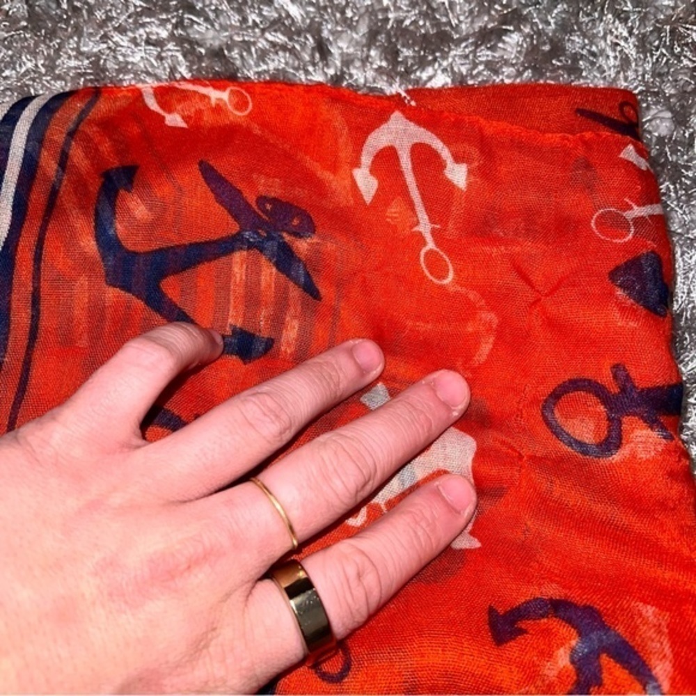 NWOT🥀 Red and Blue Anchor Scarf - Picture 6 of 7